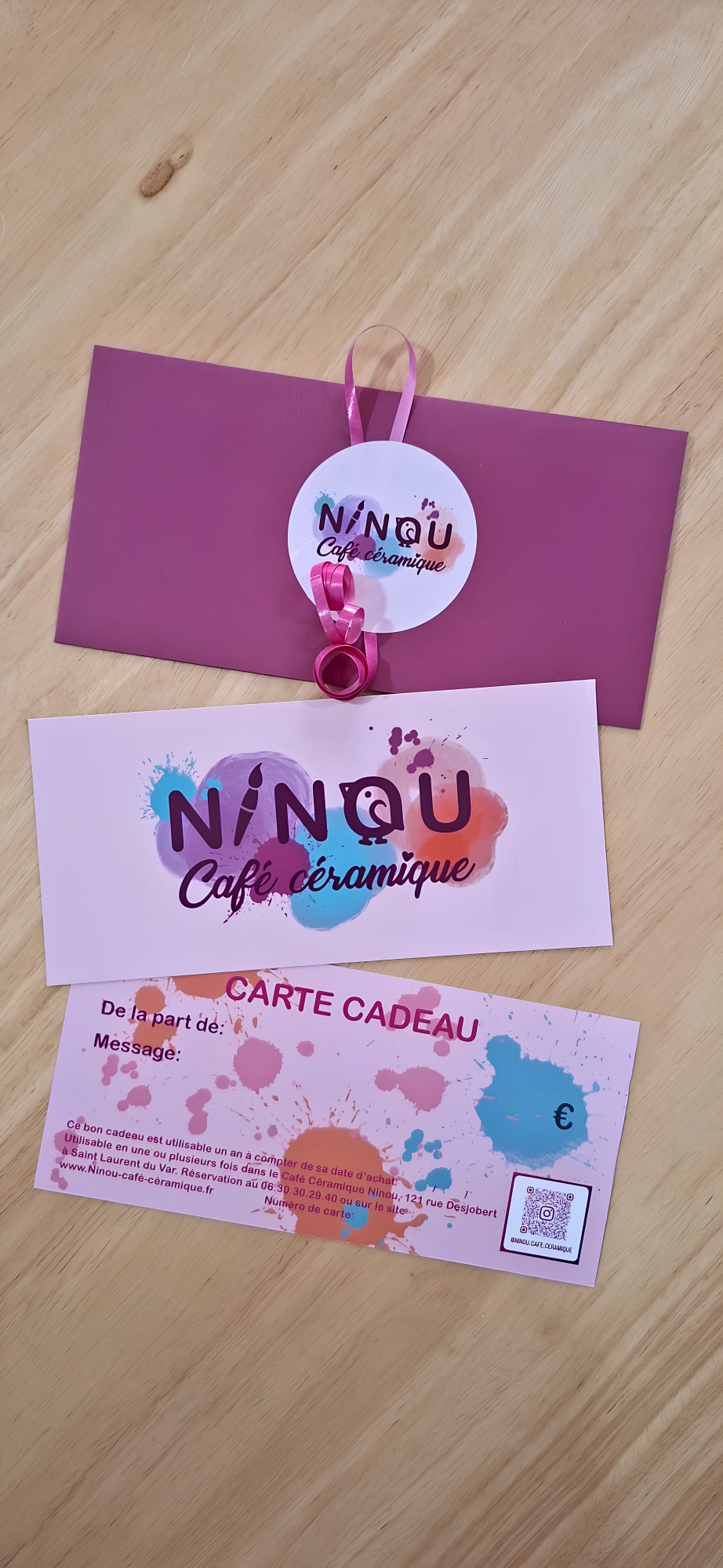 Carte cadeau Ninou Café Céramique avec fond en bois